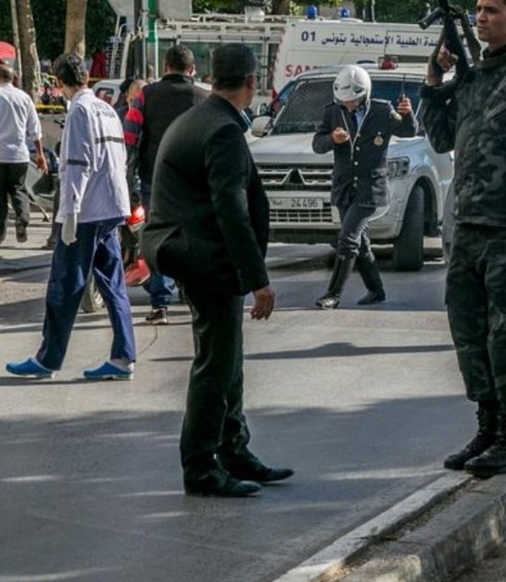 Tunus’un Başkentinde İntihar Saldırısı: 5 Yaralı