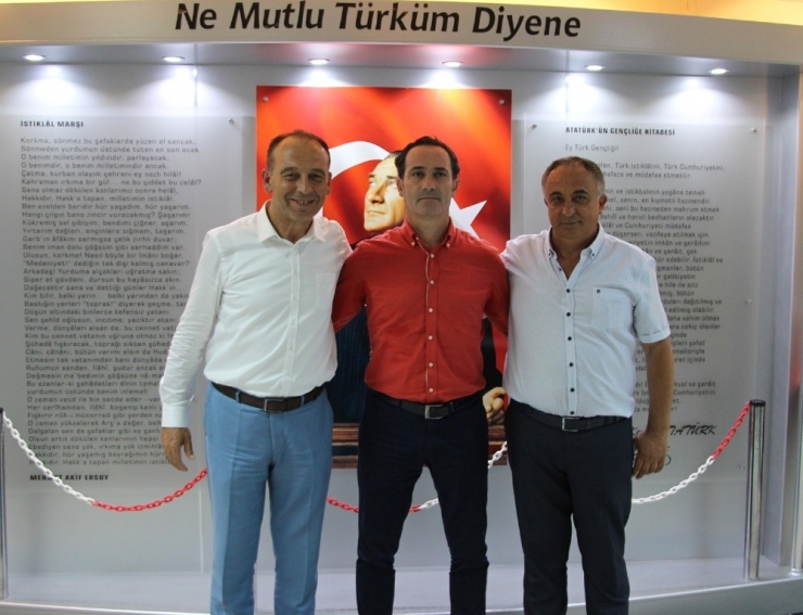 Turgutluspor’da Cüneyt Biçer Resmen İmzaladı