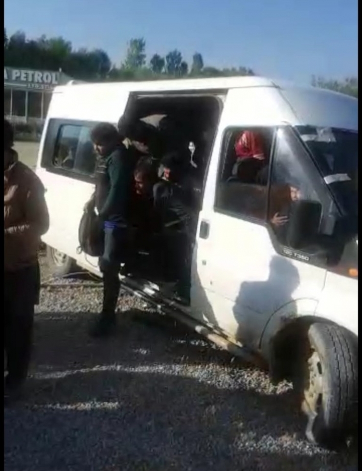 Van’da 29 Kaçak Göçmen Yakalandı