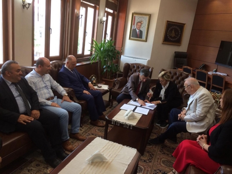 Yaptırdıkları Anaokulunu Devlete Teslim Ettiler