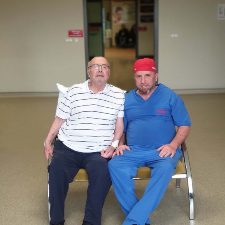 Alman Doktorların Felç Ettiği Hastayı Türk Doktorlar Ayağa Kaldırdı