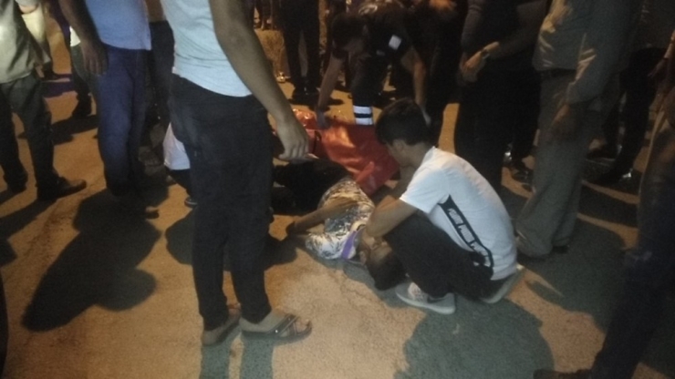 Otomobil İle Motosiklet Çarpıştı: 2 Yaralı