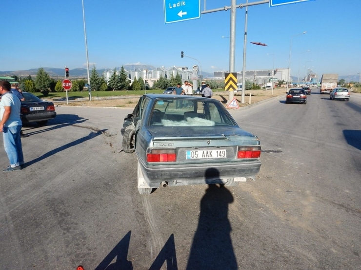 Amasya’da Trafik Kazası: 2 Yaralı