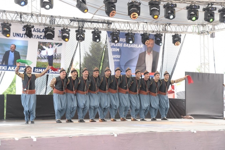 Türkiye’de İlk Kez Halk Oyunları Şampiyonası Yaylada Yapıldı