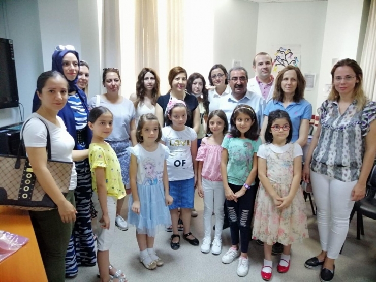 Minik Kalplerin Saçları Umut Oldu