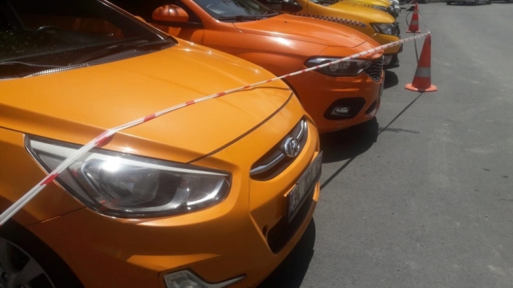 Turistleri Dolandıran Taksi Çetesine Operasyon: 23 Gözaltı