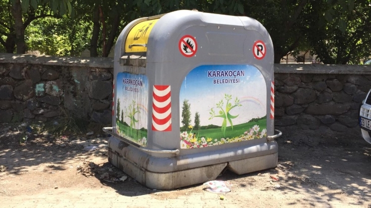 Ağlamasın Diye Halının Altına Koydu, Ölen Bebeğini Çöpe Attı