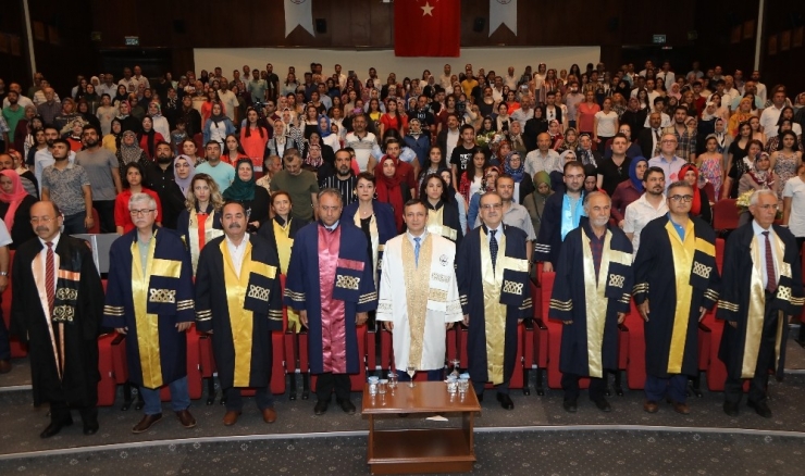 Erü Fen Fakültesi Yeni Mezunlarını Verdi