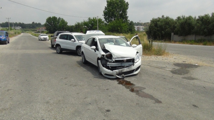 Manavgat’ta Zincirleme Kaza: 1 Yaralı