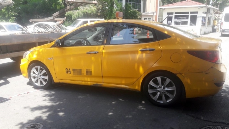 İstanbul Asayiş Şube Müdürlüğüne Bağlı Yankesicilik Ve Dolandırıcılık Büro Amirliği Ekipleri, Kent Genelinde Turistleri Dolandırdıkları Tespit Edilen 63 Taksiciye Yönelik “Son Durak” Operasyonu Başlattı.