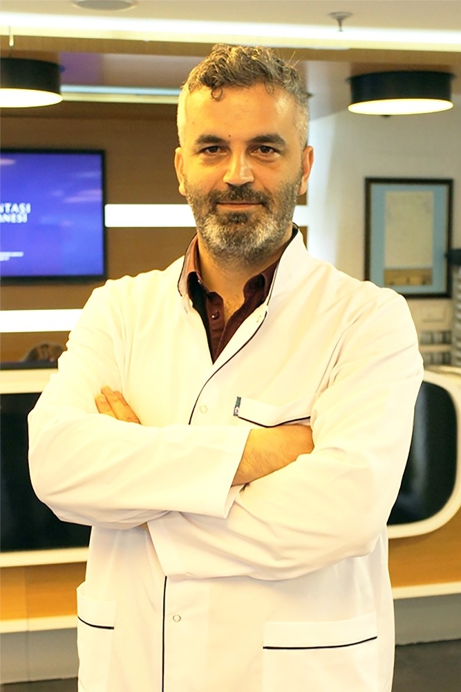 Hastane Ortamı Dışında Yapılan Saç Ekimleri Türkiye’nin Sağlık Turizmini Tehdit Ediyor