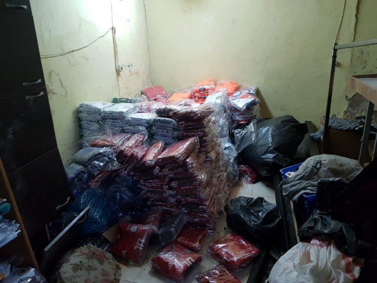 İzmir’de Taklit Ürün Operasyonu