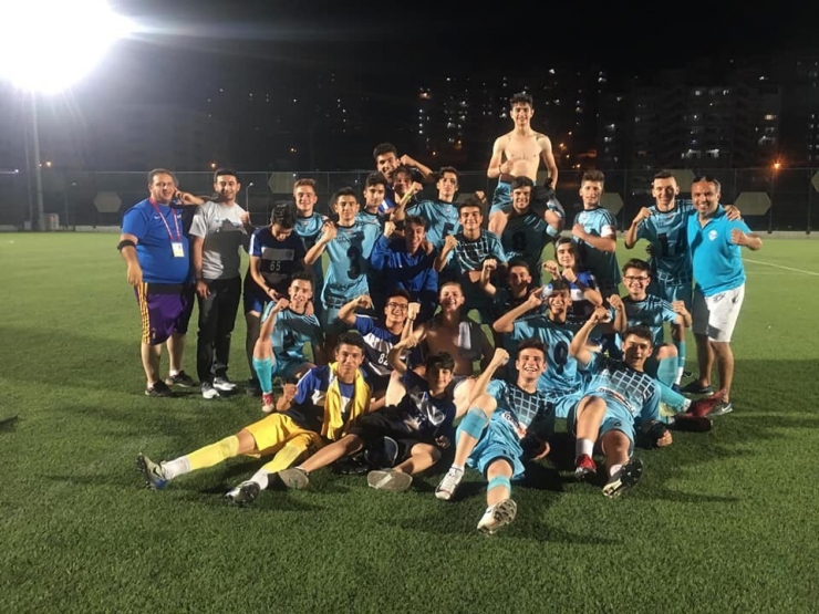 Atletikspor Son 8 Takım Arasına Kaldı