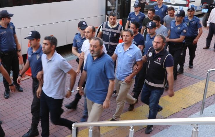 Kocaeli’de 9 Fetö Şüphelisi Adliyeye Sevk Edildi