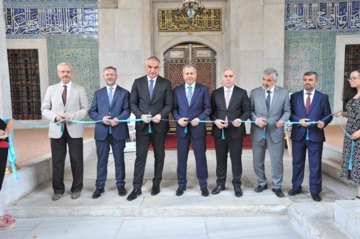 Bakan Ersoy, Hatice Turhan Valide Sultan Türbesi’nin Açılışına Katıldı
