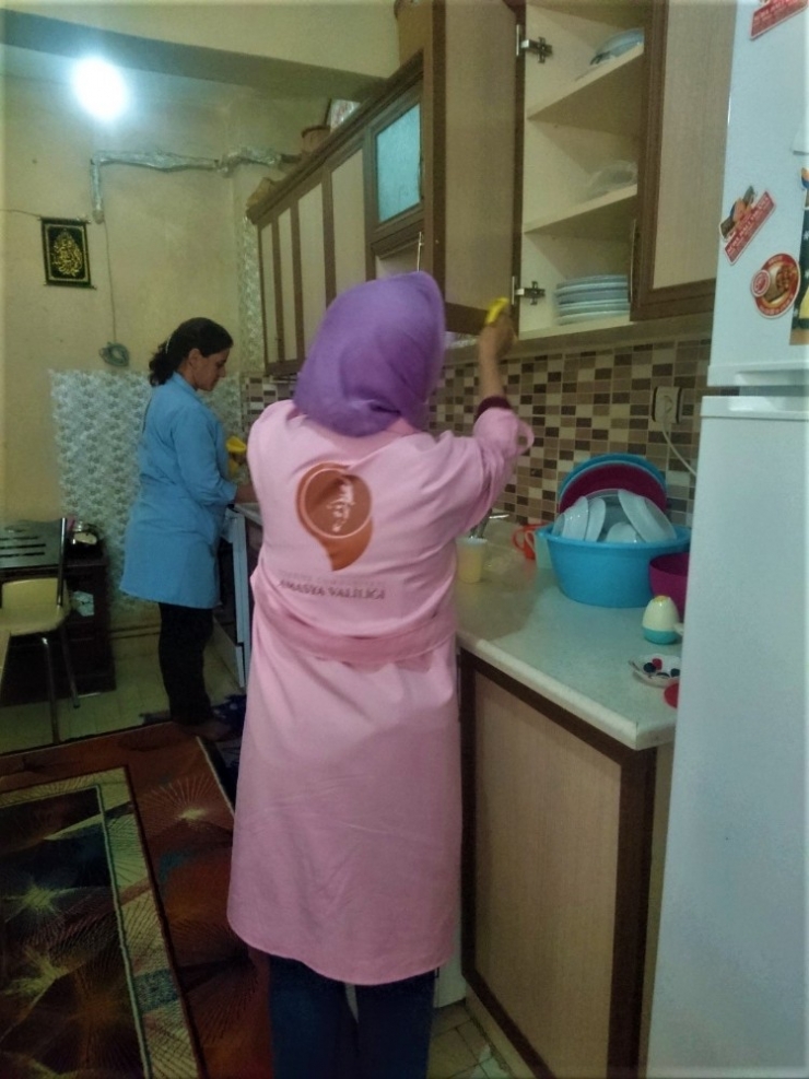 Amasya Sydv’den Korunmaya Muhtaç Yaşlılara Evde Bakım Hizmeti