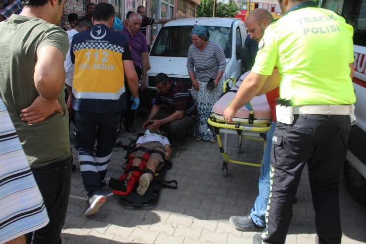 Otomobil Çarpan Çocuk Yaralandı