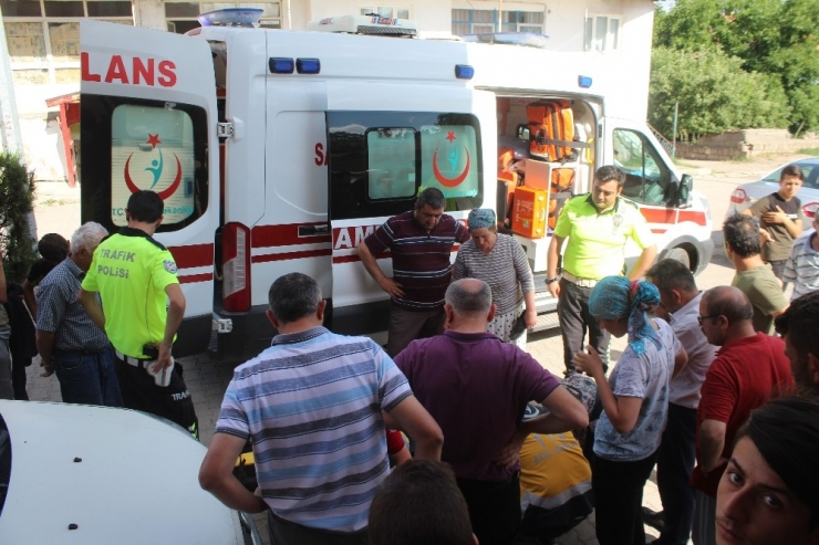 Otomobil Çarpan Çocuk Yaralandı