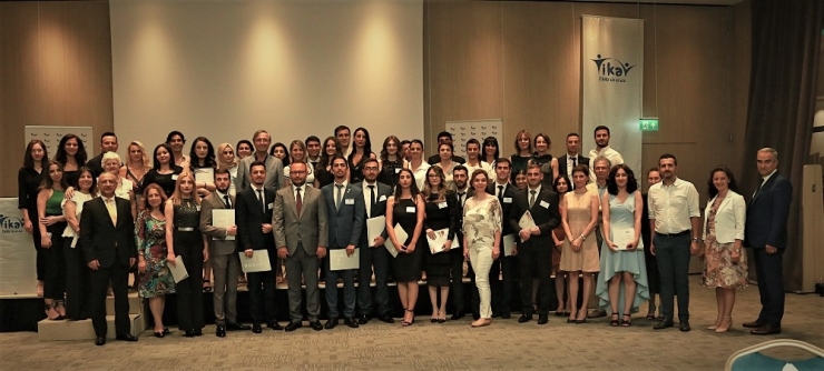 Tikav’ın ‘Bireysel Gelişim Programı’ Yeni Mezunlarını Verdi