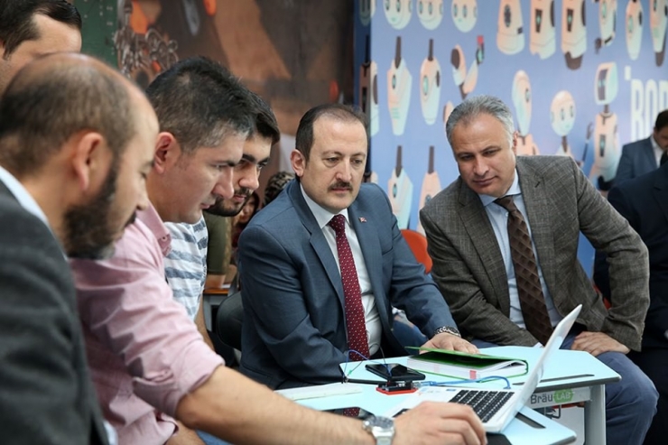 Stem Öğretmenleri Geleceğe Hazırlanıyor