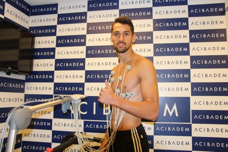 Beşiktaş’ta Sağlık Kontrolleri Sürüyor