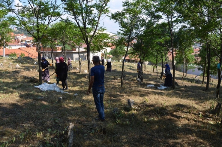 Başkan Hüseyin Doğan: Mezarlıklar Bizlerin Ortak Mirası