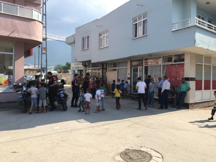 Eniştelerini 50 Liralık Borç İçin Bıçakladılar