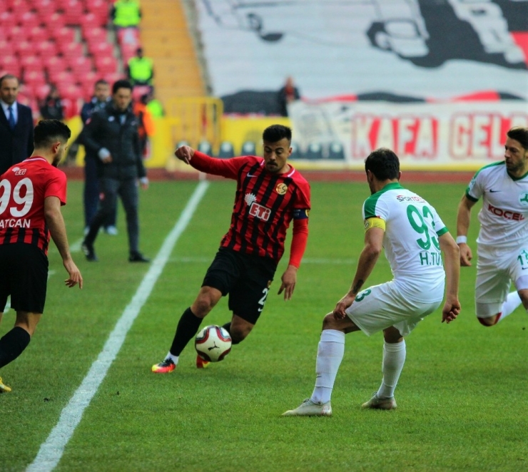 Eskişehirspor’un Yıldızından Transfer Açıklaması