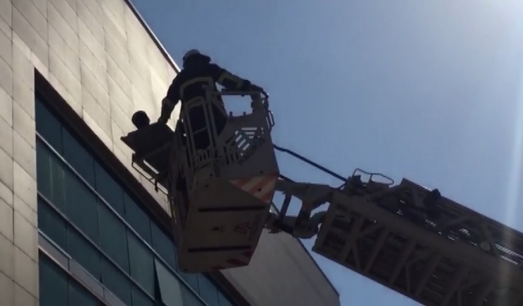 Hatay İtfaiyesinden Gerçekleri Aratmayan Hasta Kurtarma Tatbikatı