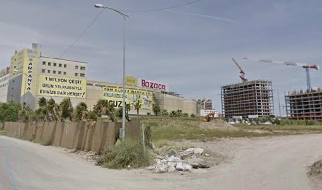Esenyurt’ta E5 Yanında Dev Arsa İcradan Yarı Fiyatına Satılık