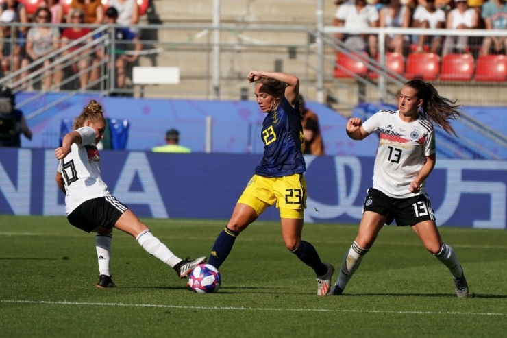 Kadınlar Dünya Kupası: Almanya: 1 - İsveç: 2