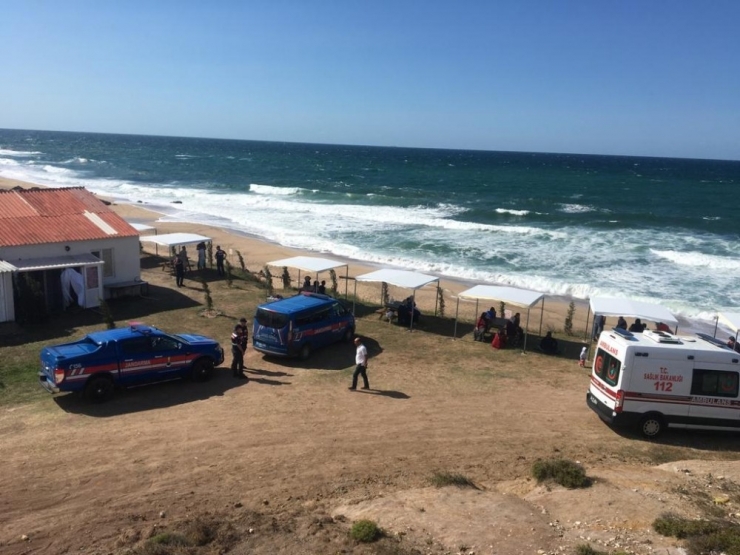 Şile’de Dev Dalgalar 21 Yaşındaki Genci Yuttu