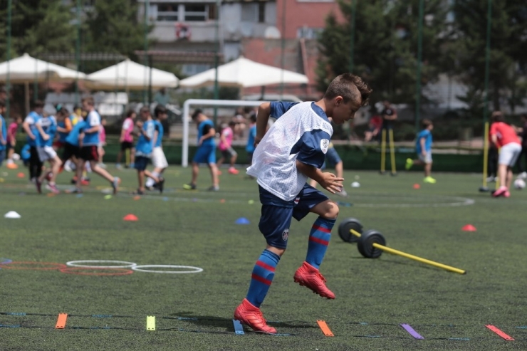 Psg Bursa’da Yeni ‘Neymar’lar Arıyor