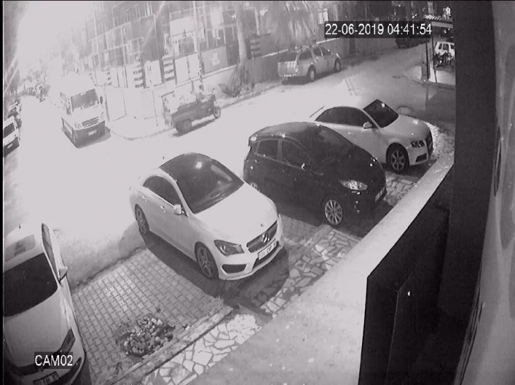 Okulun Bilgisayarlarını Çalan Şahıs Tutuklandı