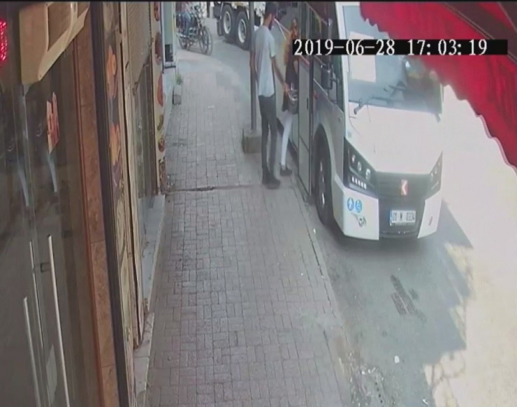 Dolmuşta Hırsızlık Yaptı, "Tövbe Etmiştim Dayanamadım" Dedi