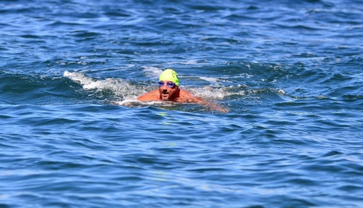 2. Büyükçekmece Körfez Açık Su Yarışları, Gürpınar’da Yapıldı