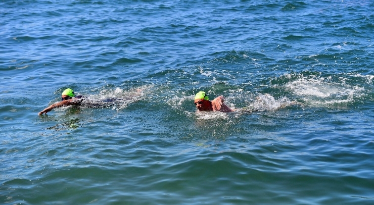 2. Büyükçekmece Körfez Açık Su Yarışları, Gürpınar’da Yapıldı