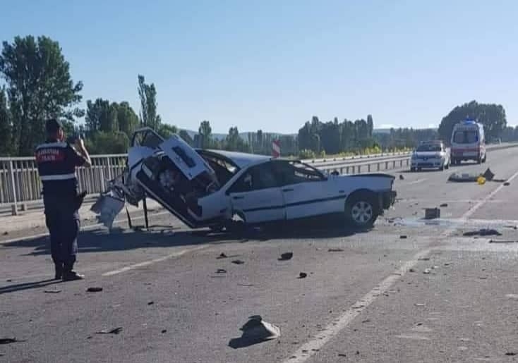 Kütahya’daki Trafik Kazasında Ölü Sayısı 3’e Çıktı