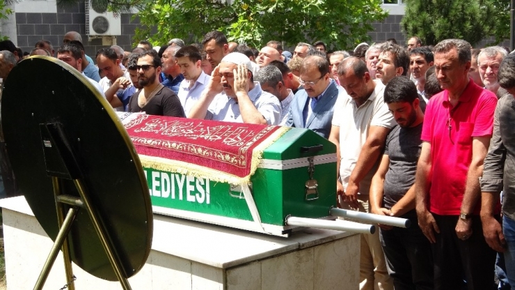 Bursa’da 6 Yaşındaki Sinan’a Acı Veda