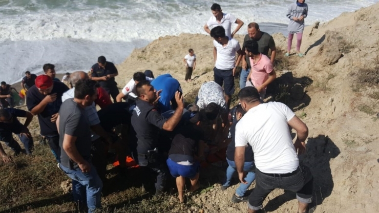 İstanbul’da Denizde Şortunu Yıkayan 2 Çocuk Boğuldu