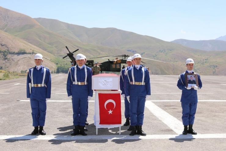 Şehit Teğmen Dolunay’ın Naaşı Memleketine Uğurlandı