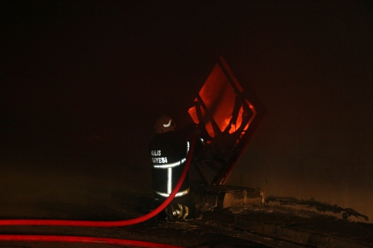 Tekstil Atölyesi Alev Alev Böyle Yandı