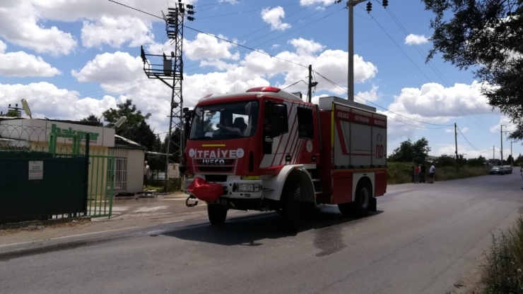 Market Deposu Alev Alev Yandı