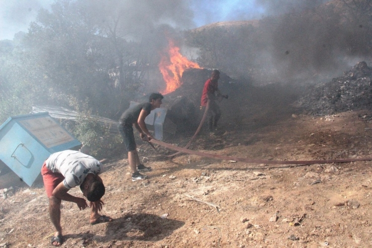 Geri Dönüşüm Merkezi Cayır Cayır Yandı
