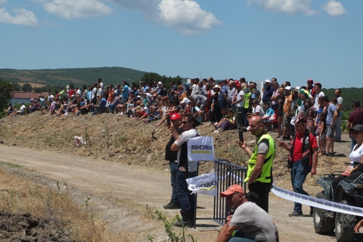 Pistin Tozunu Attırdılar