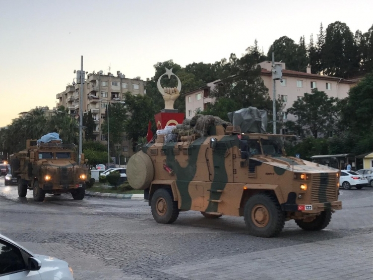 Sınıra Askeri Sevkiyat