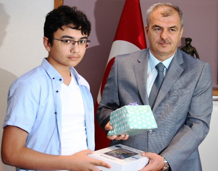 Milli Eğitim Müdürü Okumuş, Aydın’ın Lgs Şampiyonlarını Ödüllendirdi