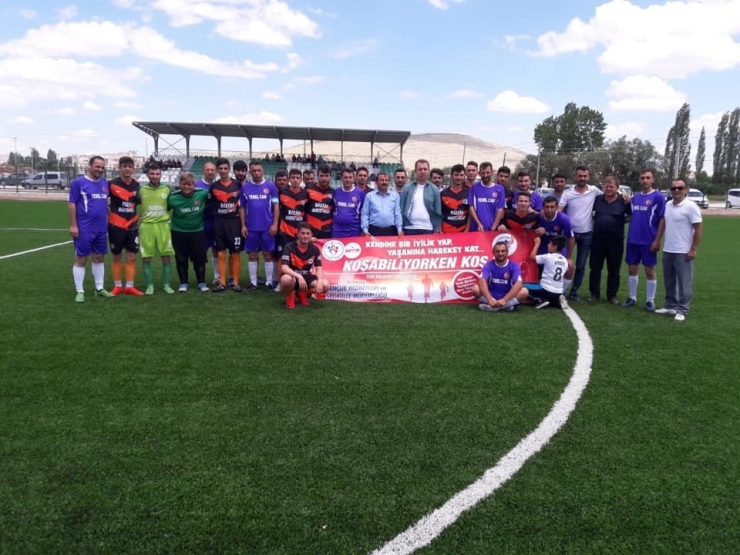 Altıntaş Kaymakamlığı Futbol Turnuvası Başladı