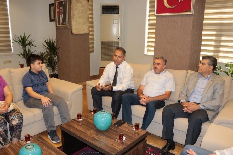 Altıeylül Belediye Başkanı Hasan Avcı Lgs Birincilerini Ödüllendirdi