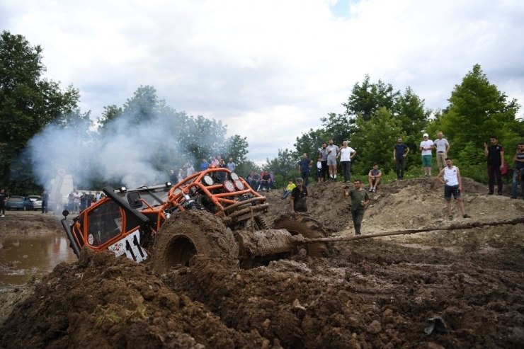 Kartepe’de Off-road Heyecanı Nefes Kesti